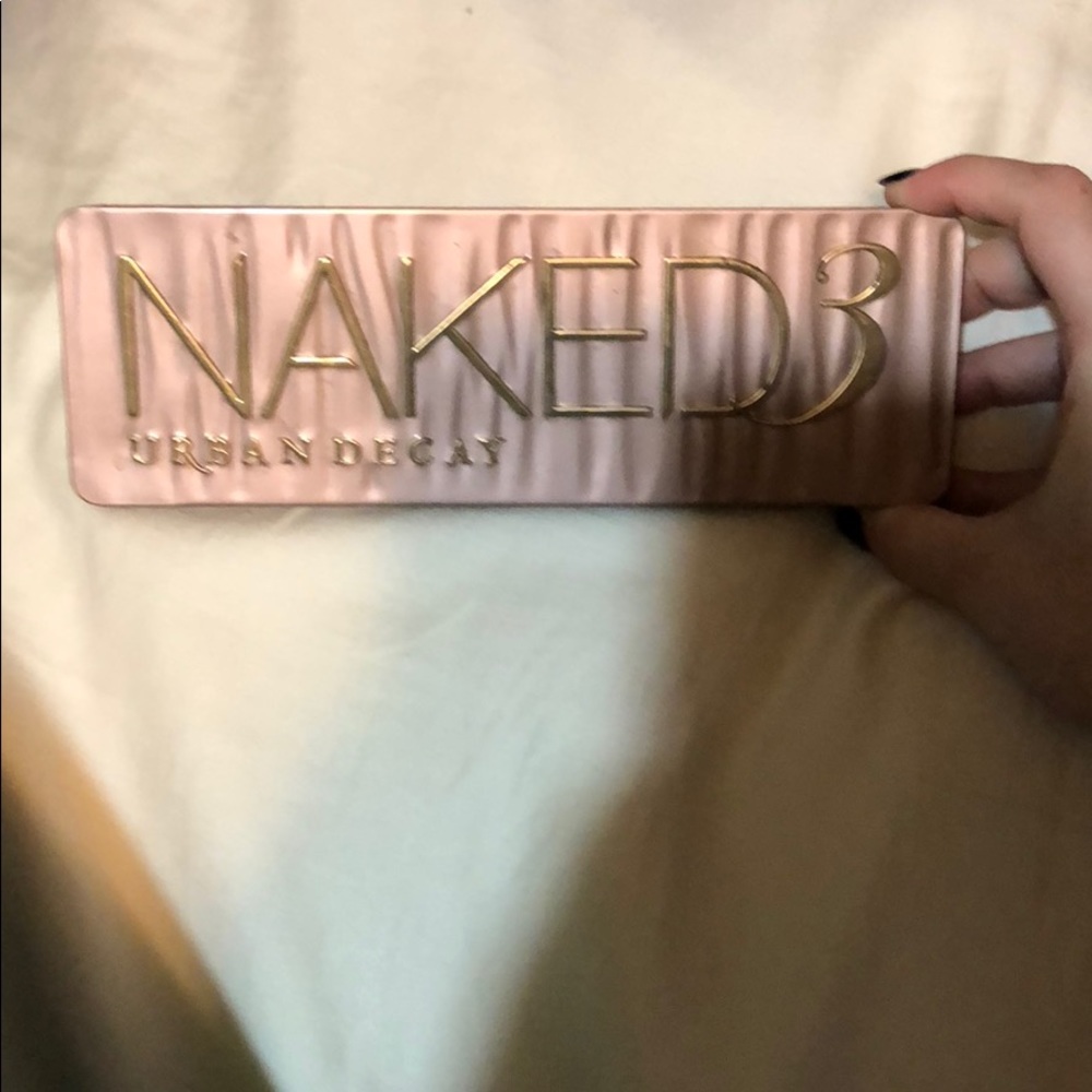 Naked 3 eyeshadow